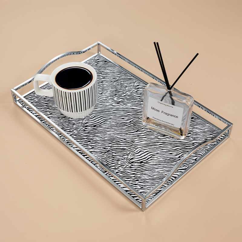 قطعة واحدة من صينية منزلية متع - مراجعة Luxury Skincare Tray وسعره